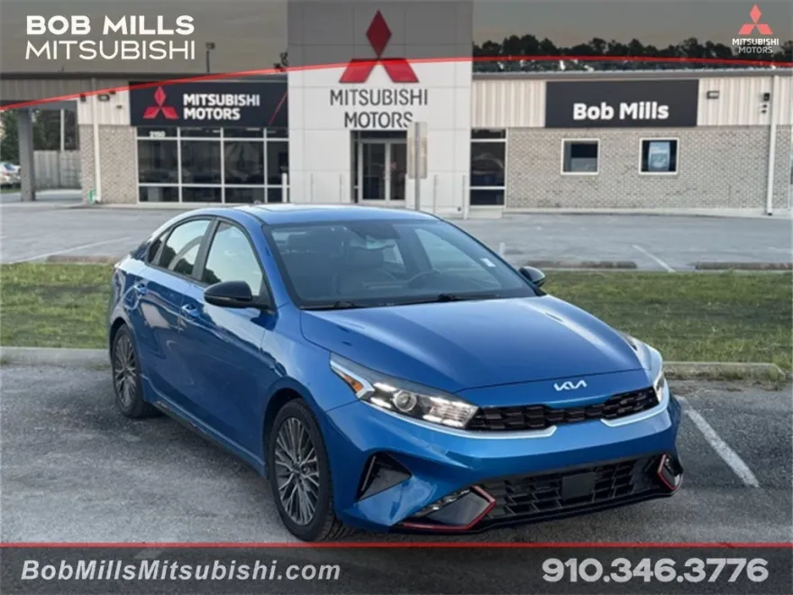 2022 Kia Forte GT-Line photo 1