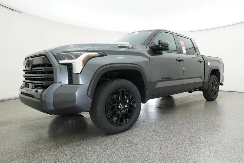 2026 Toyota Tundra Limited CrewMax photo 1