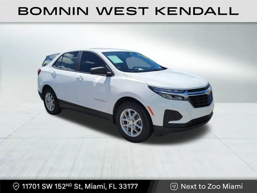 2023 Chevrolet Equinox LS photo 1