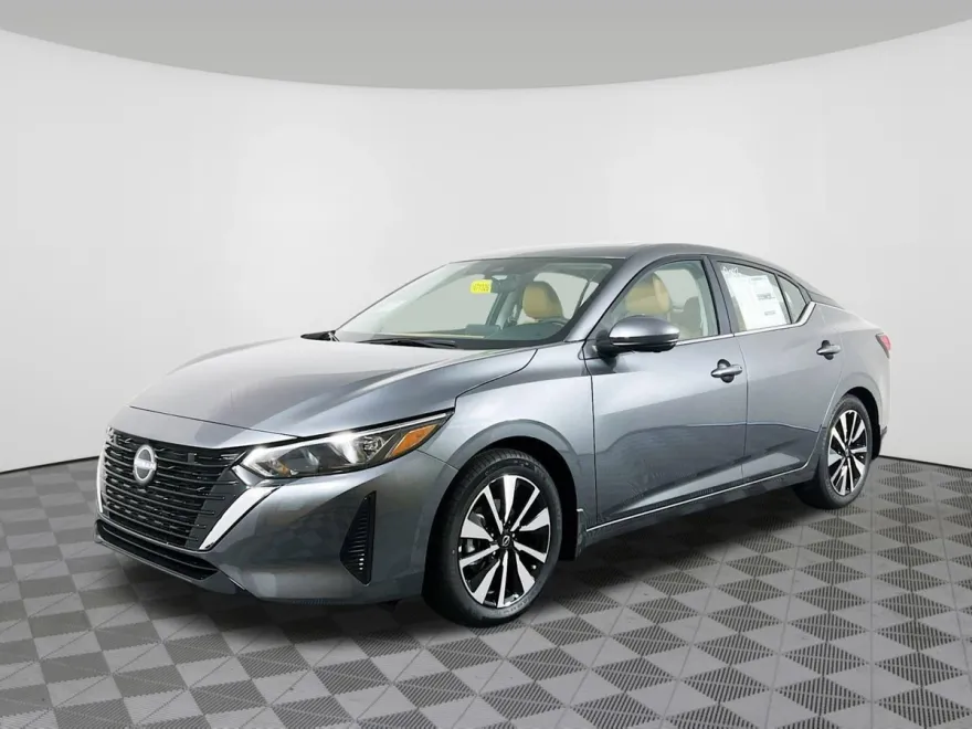 2025 Nissan Sentra SV photo 1