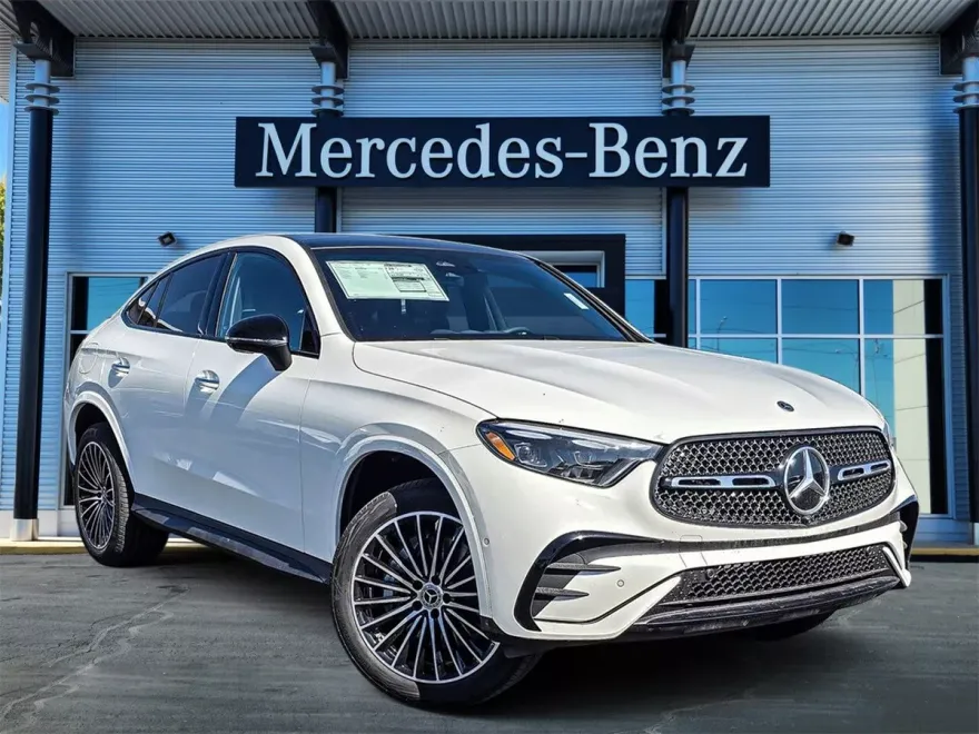 2025 Mercedes Benz GLC 300 4MATIC photo 1
