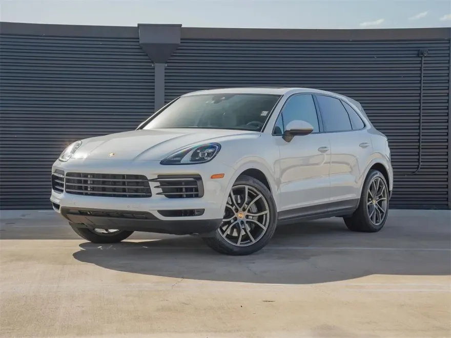 2023 Porsche Cayenne S Platinum Edition photo 1