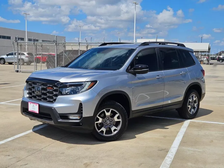2023 Honda Passport TrailSport photo 1
