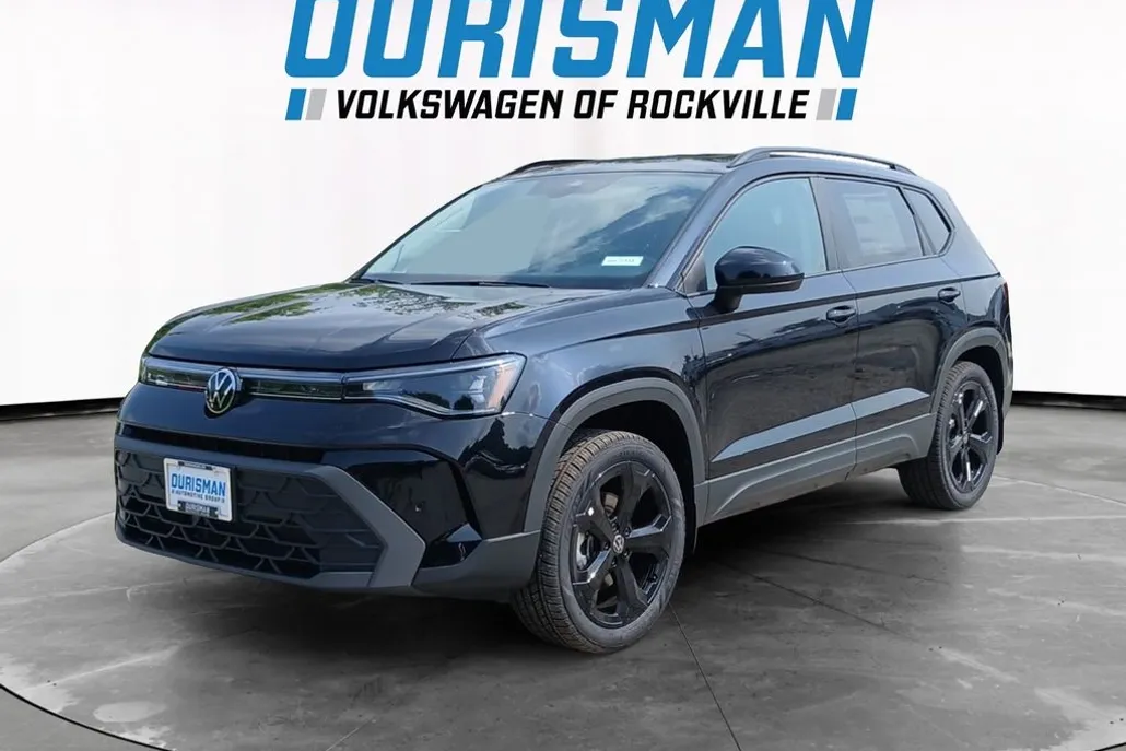 2025 Volkswagen Taos SE photo 1