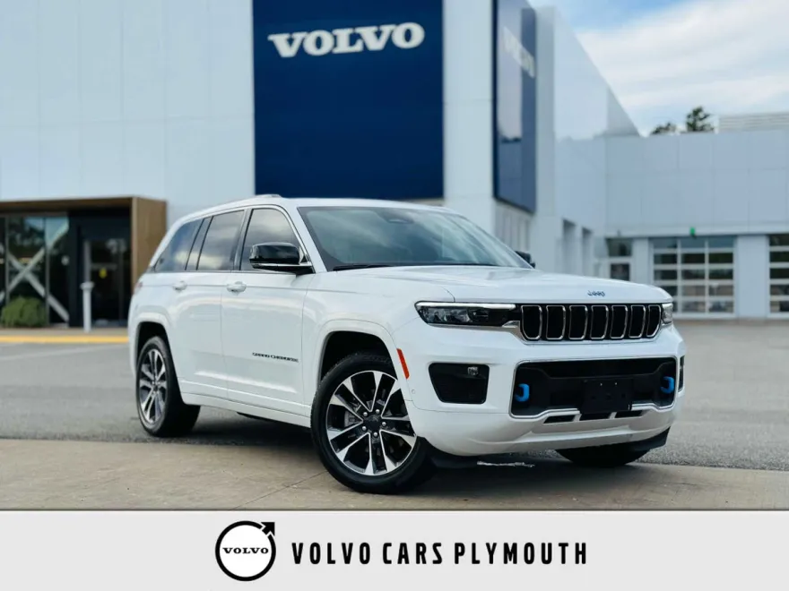 2023 Jeep Cherokee Overland 4xe photo 1