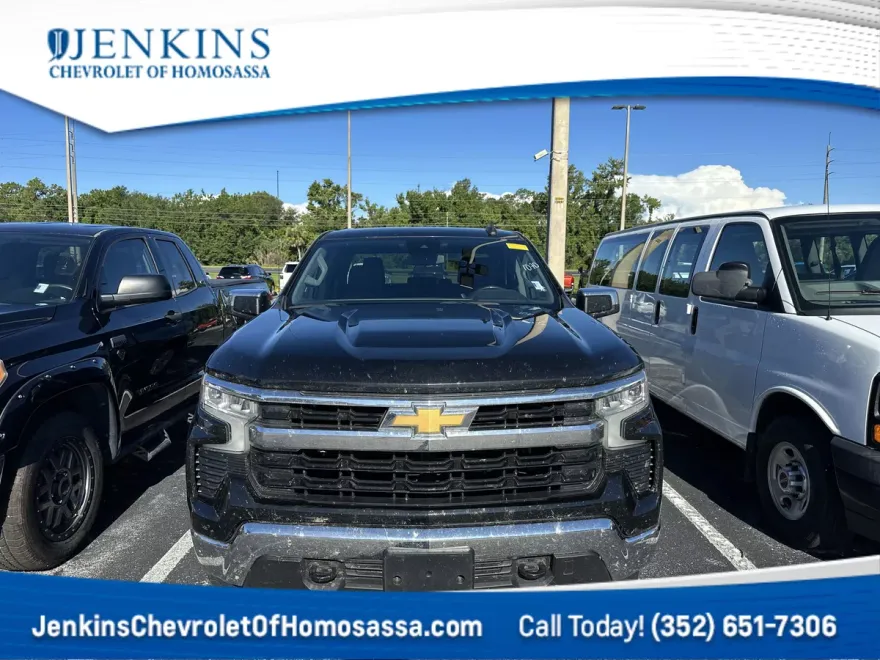 2022 Chevrolet Silverado 1500 LT photo 1