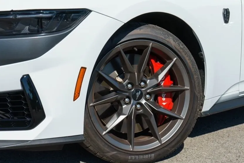2025 Ford Mustang Dark Horse photo 1