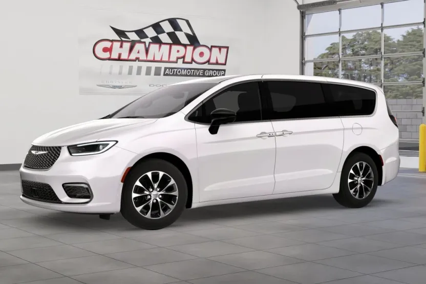 2026 Chrysler Pacifica photo 1