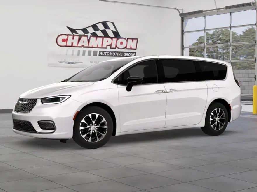 2026 Chrysler Pacifica photo 1