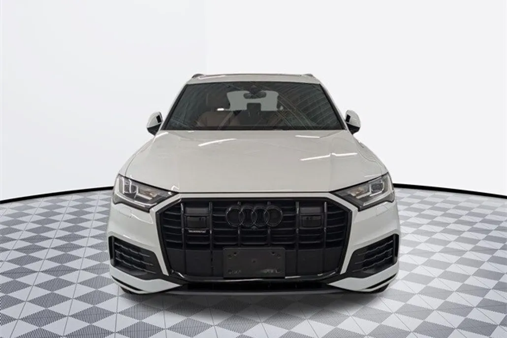 2022 Audi Q7 45 Premium Plus photo 1