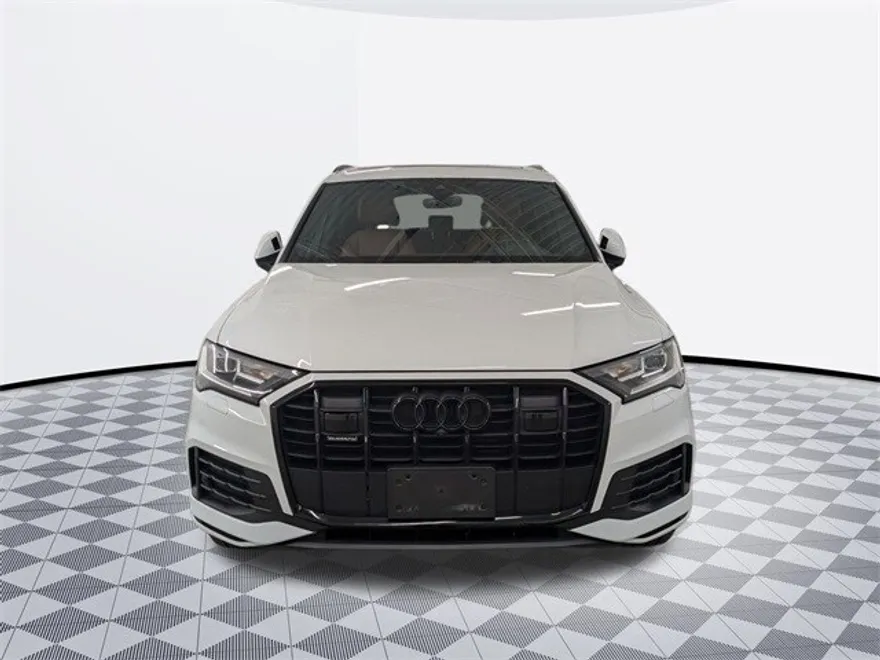 2022 Audi Q7 45 Premium Plus photo 1
