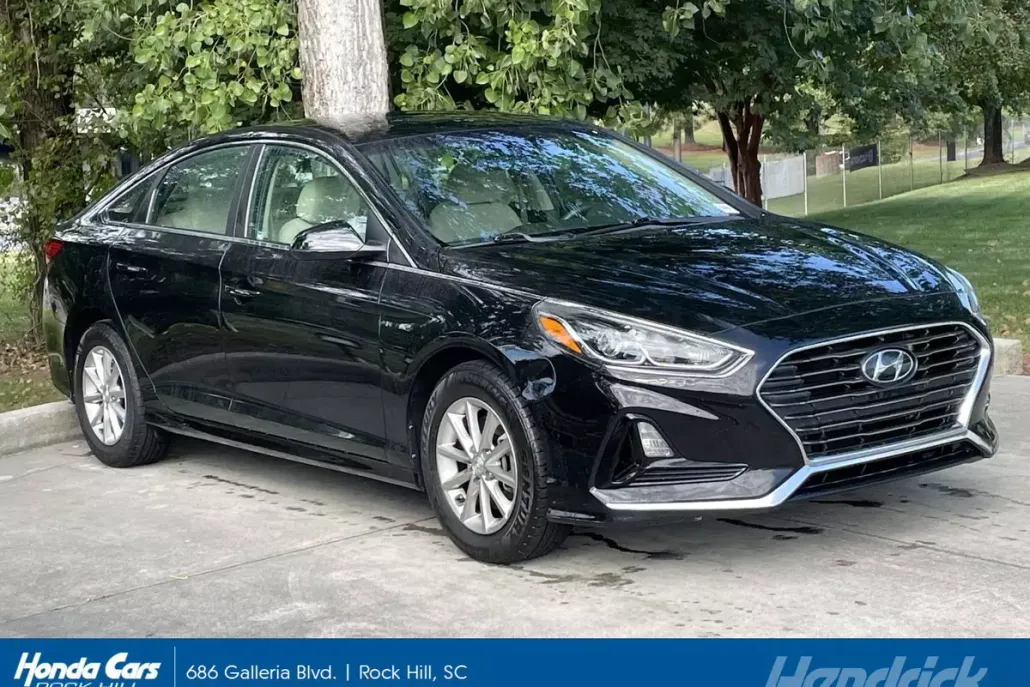 2019 Hyundai Sonata SE photo 1