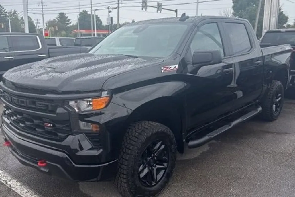 2026 Chevrolet Silverado 1500 Custom Trail Boss photo 1
