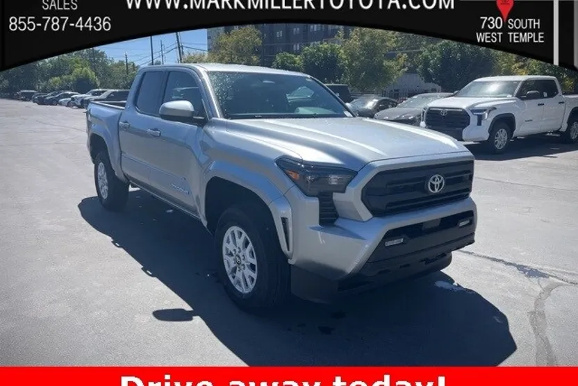 2025 Toyota Tacoma SR5 4x4 Double Cab photo 1