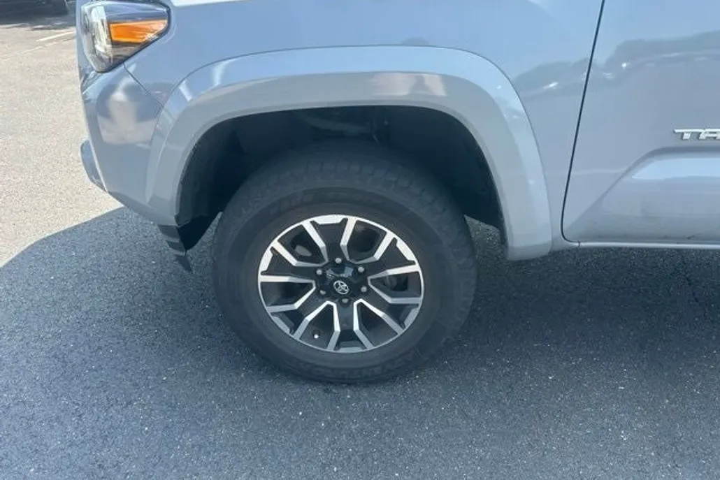 2020 Toyota Tacoma TRD Sport 4x4 photo 1