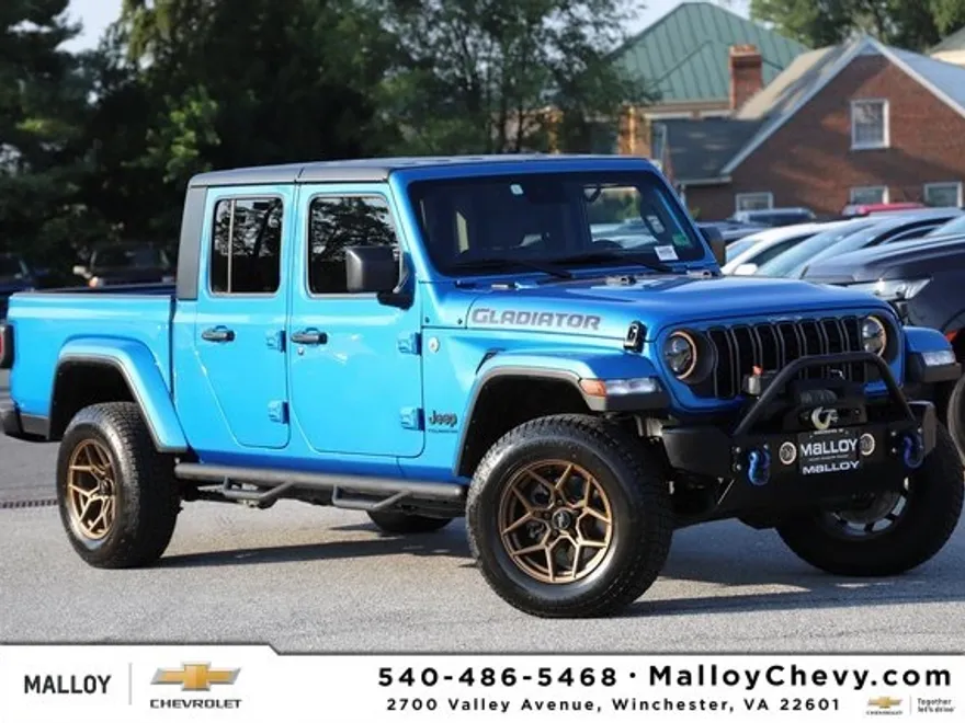 2024 Jeep Gladiator Sport S photo 1