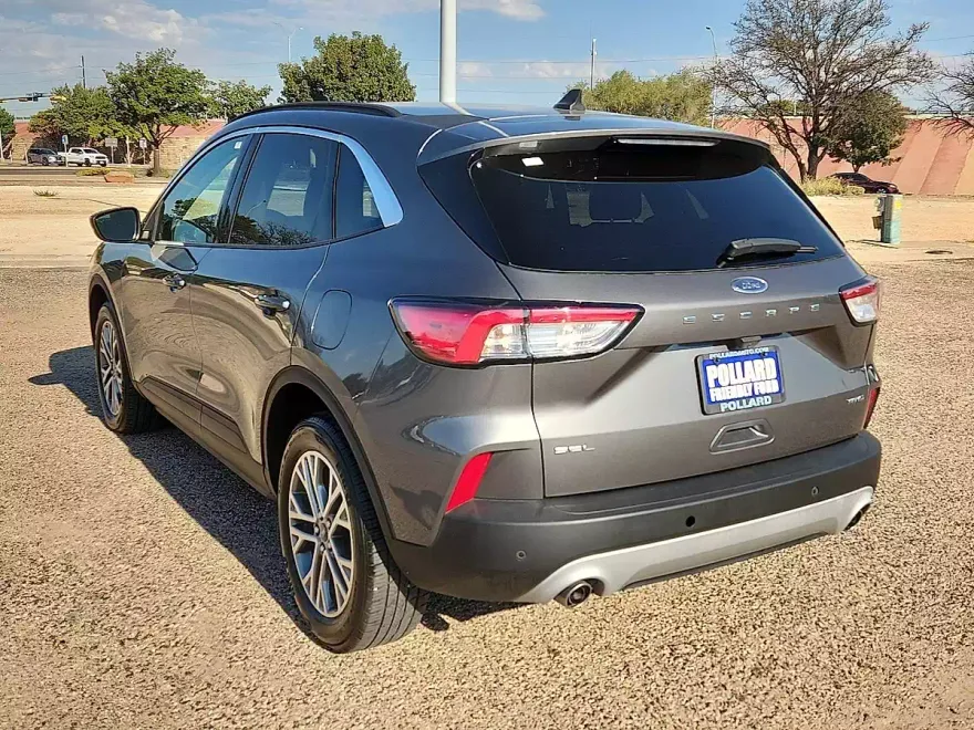 2022 Ford Escape SEL photo 1