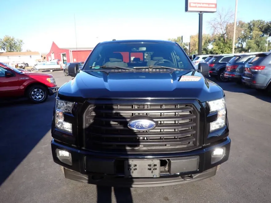 2017 Ford F-150 XLT photo 1