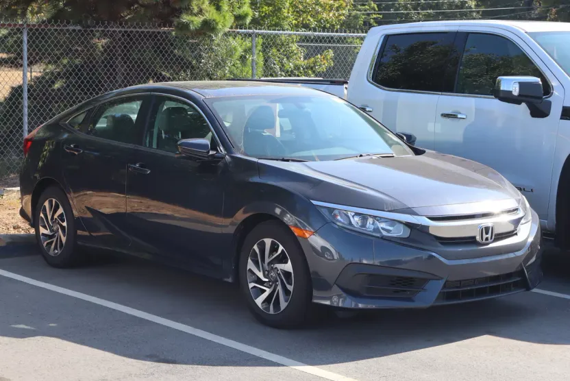 2018 Honda Civic EX photo 1
