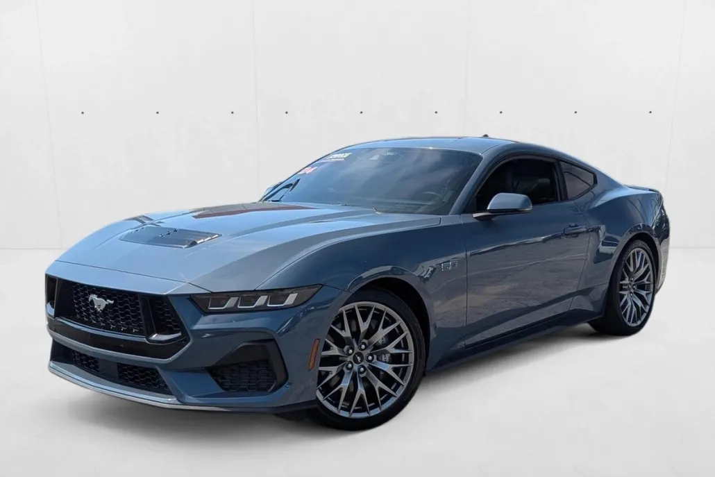 2024 Ford Mustang GT Premium photo 1