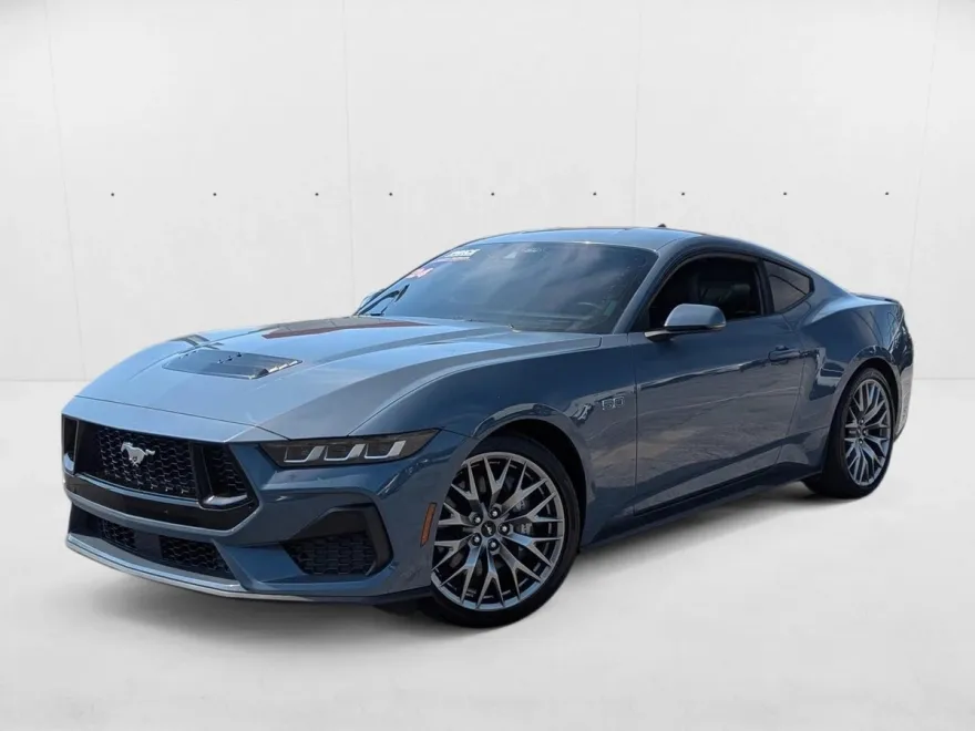 2024 Ford Mustang GT Premium photo 1