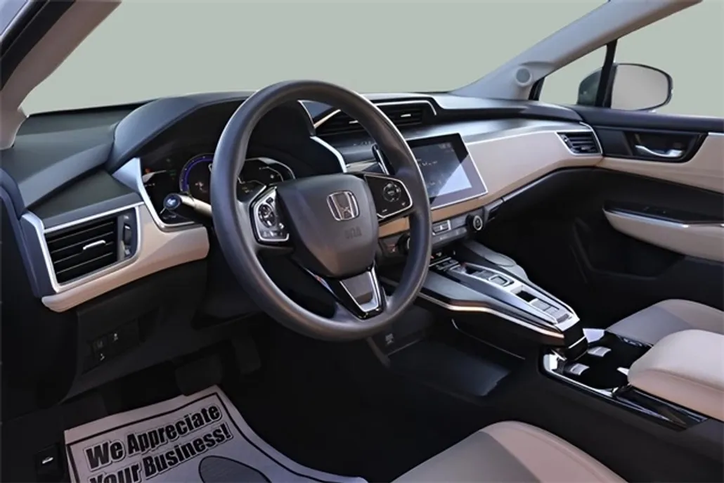 2021 Honda Clarity Plug-In Hybrid photo 1