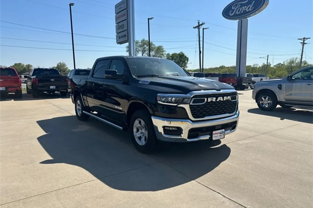 2025 Ram 1500 Big Horn photo 1