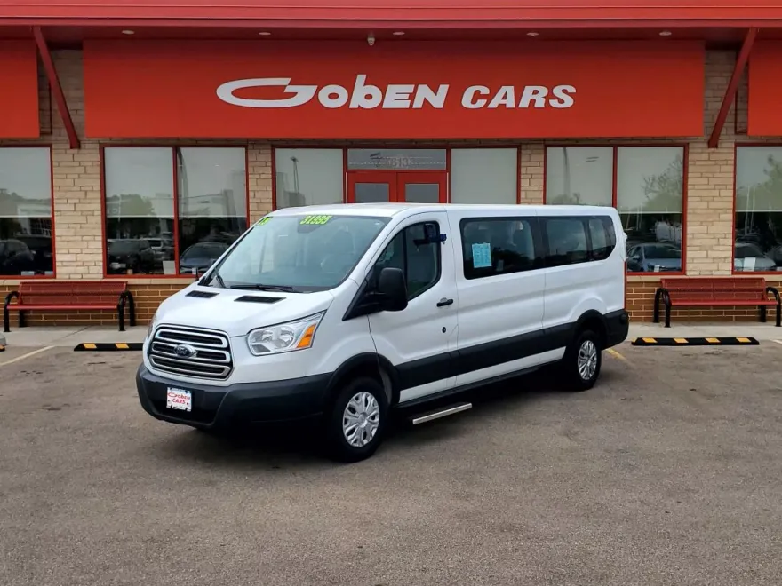 2019 Ford Transit XLT Passenger photo 1