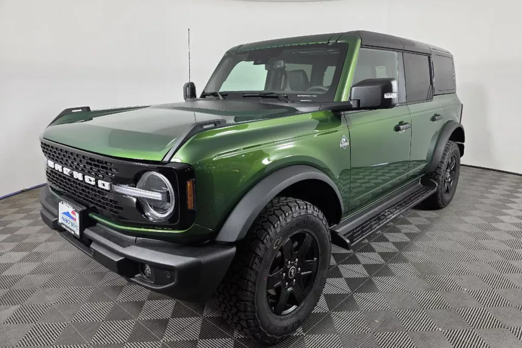 2025 Ford Bronco Outer Banks photo 1