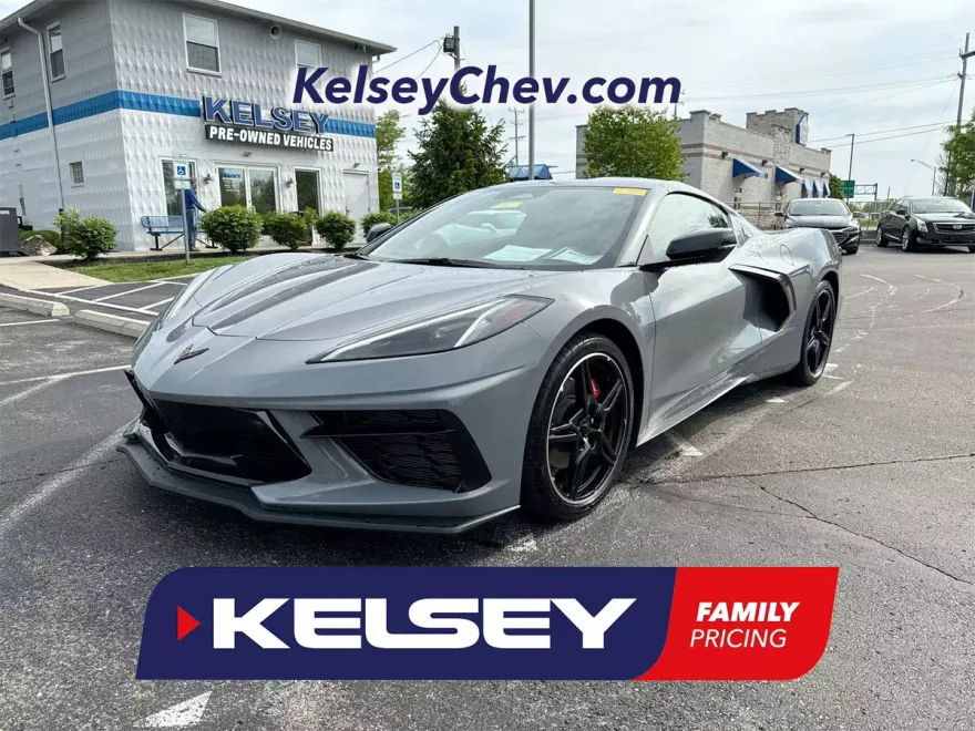 2025 Chevrolet Corvette 2LT photo 1