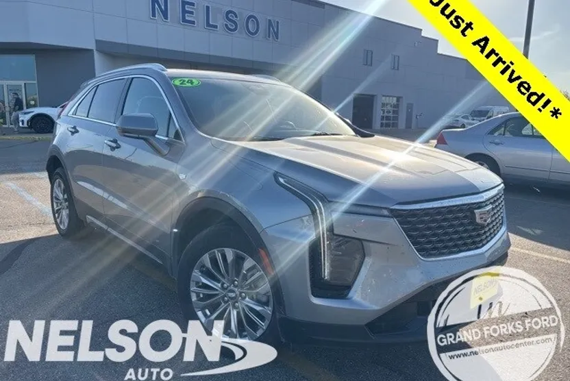 2024 Cadillac XT4 Premium Luxury photo 1