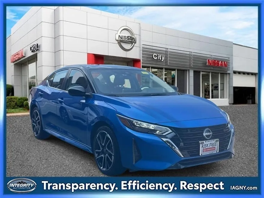 2025 Nissan Sentra SR photo 1