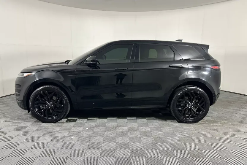 2023 Land Rover Range Rover Evoque R-Dynamic S photo 1