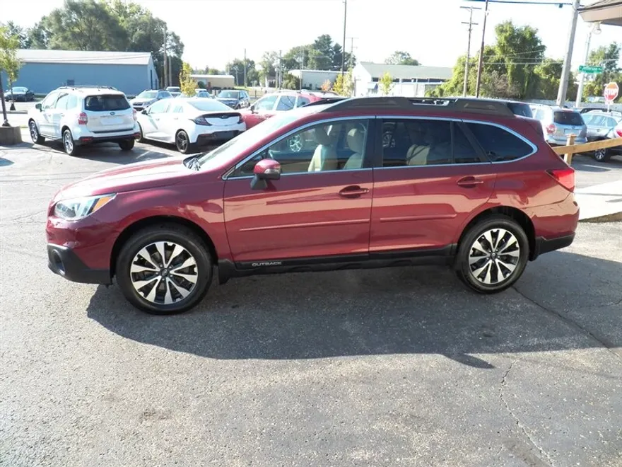 2016 Subaru Outback 2.5i Limited photo 1