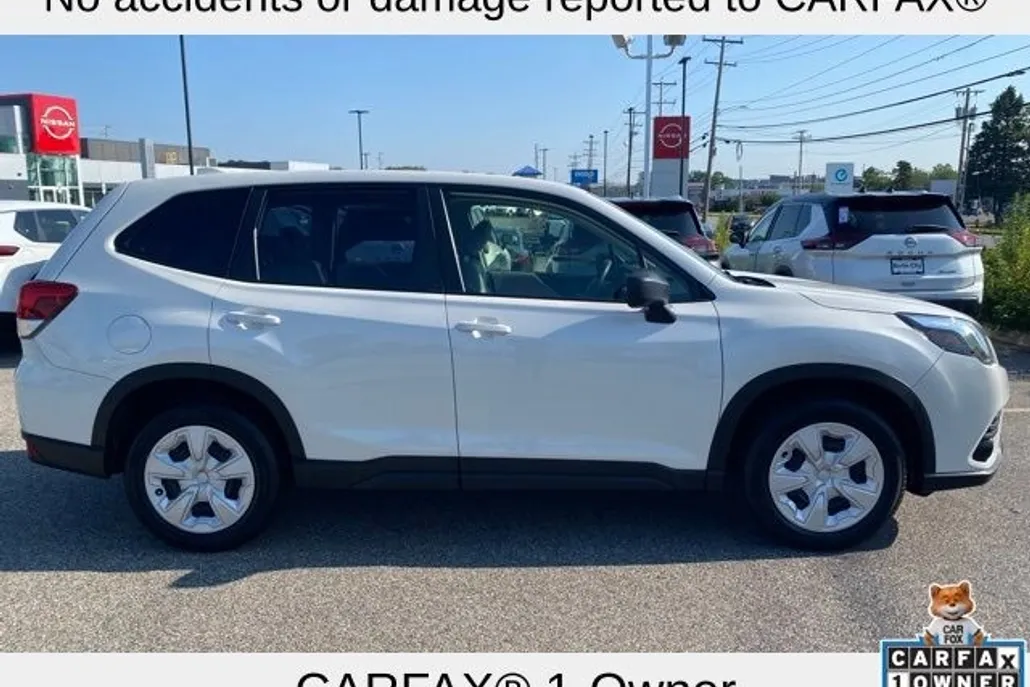 2022 Subaru Forester Base photo 1