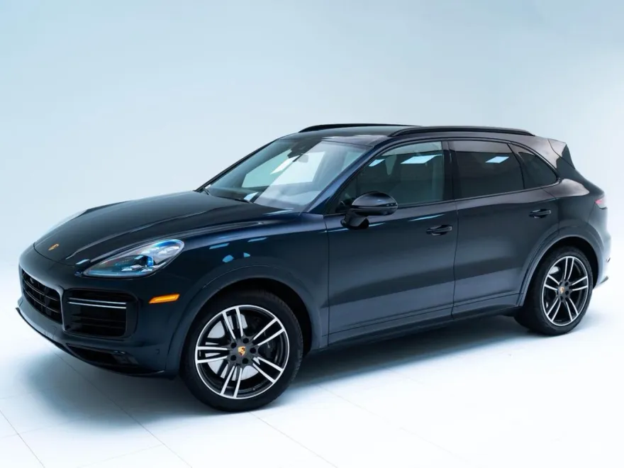 2022 Porsche Cayenne GTS photo 28
