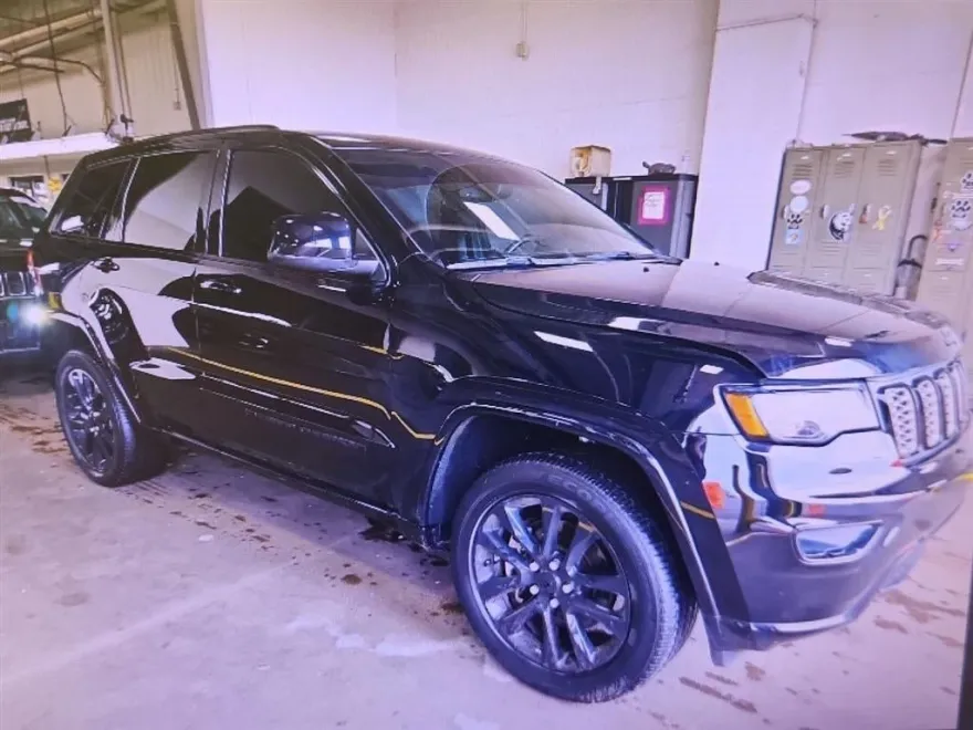 2022 Jeep Cherokee Laredo X photo 1