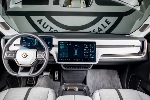 2023 Rivian R1S Adventure photo 2