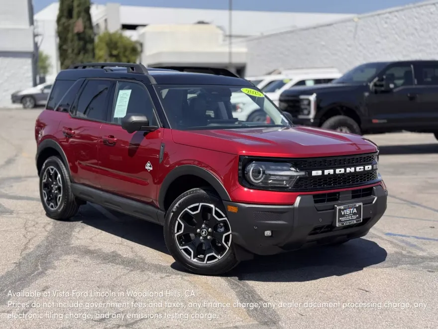 2025 Ford Bronco Sport Outer Banks photo 1