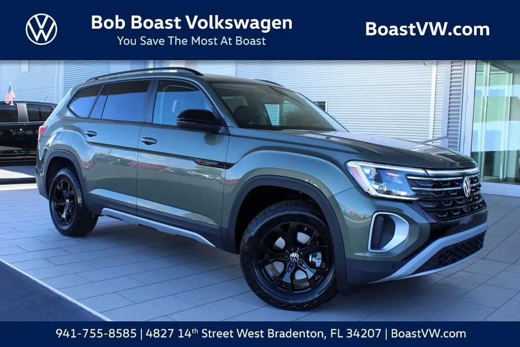 2025 Volkswagen Atlas Peak Edition SE photo 1