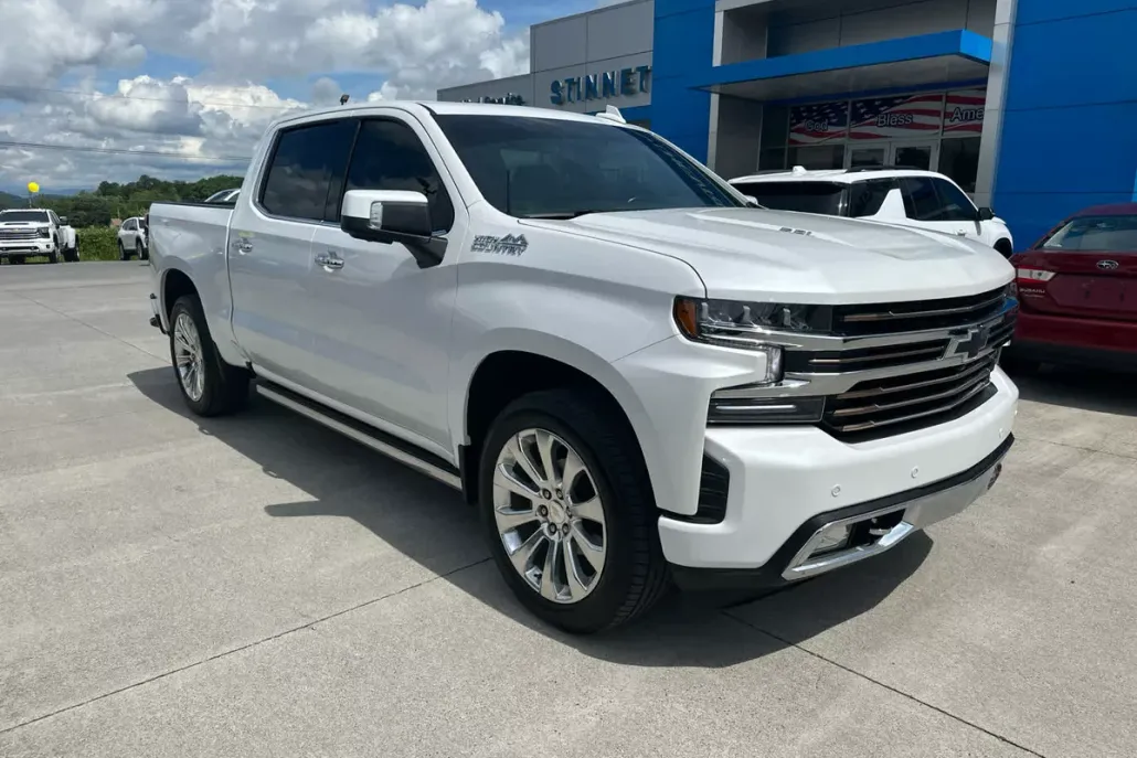 2022 Chevrolet Silverado 1500 High Country photo 1