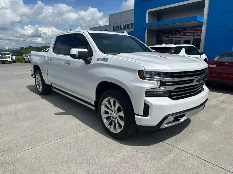 2022 Chevrolet Silverado 1500 High Country photo 1