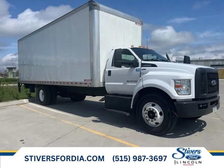 2022 Ford F-650 Base photo 1
