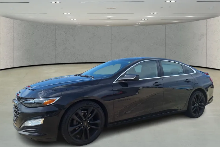 2021 Chevrolet Malibu 1LT photo 1