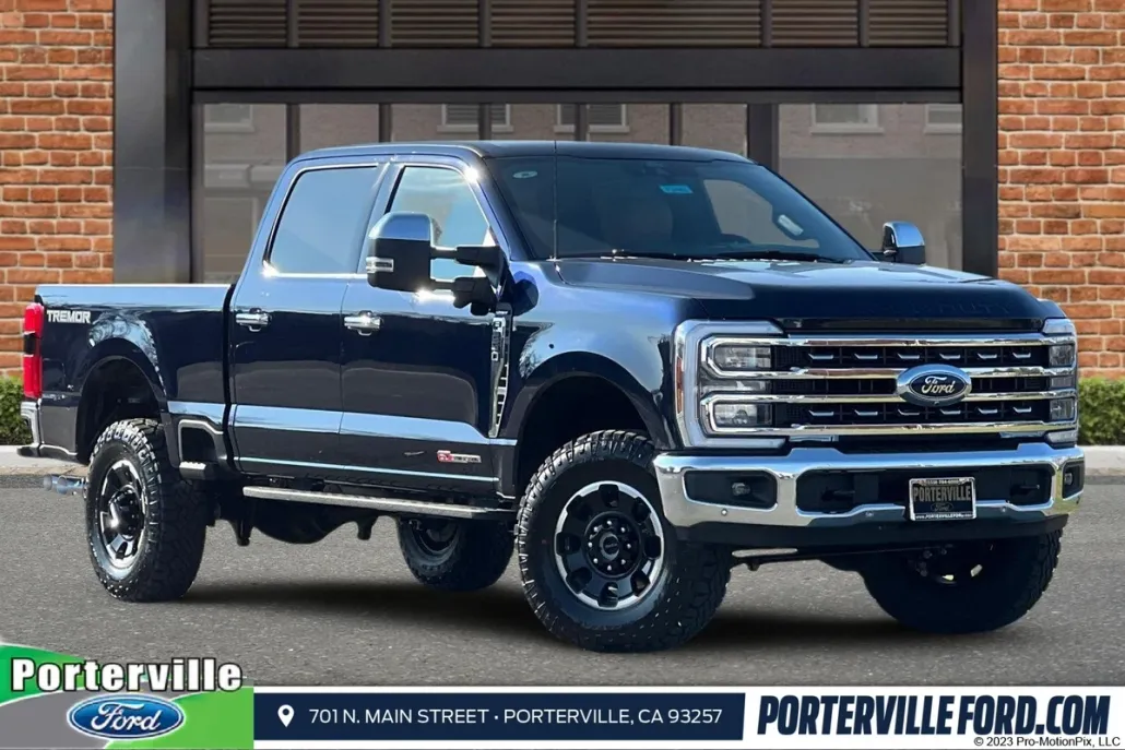2025 Ford F-250 Lariat photo 1