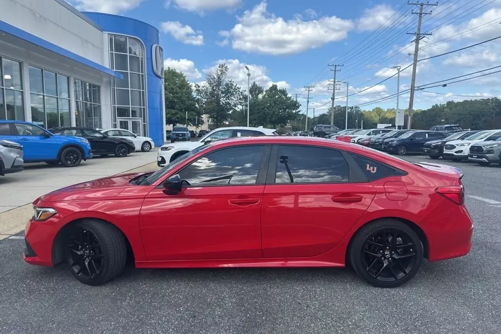 2023 Honda Civic Sport photo 1