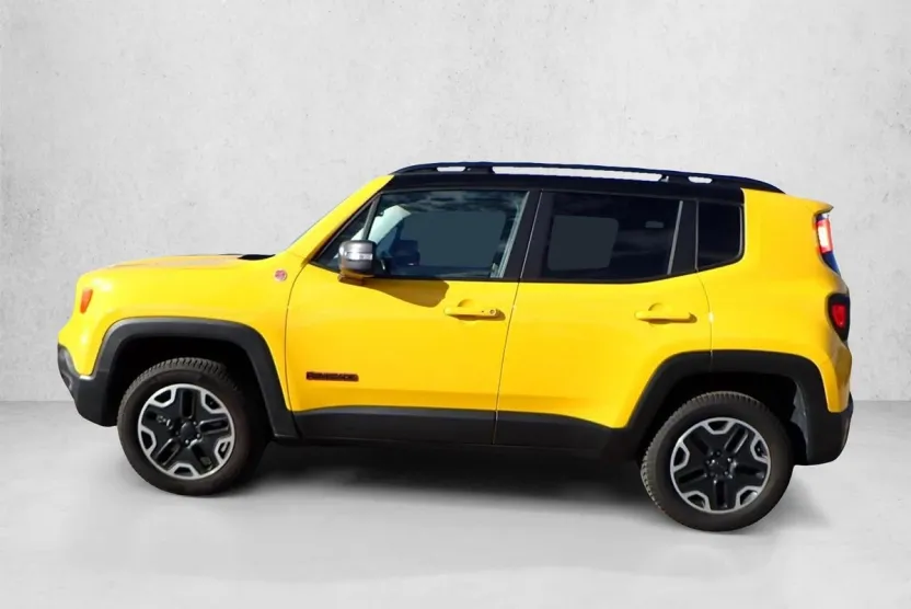 2016 Jeep Renegade Trailhawk Sport photo 1