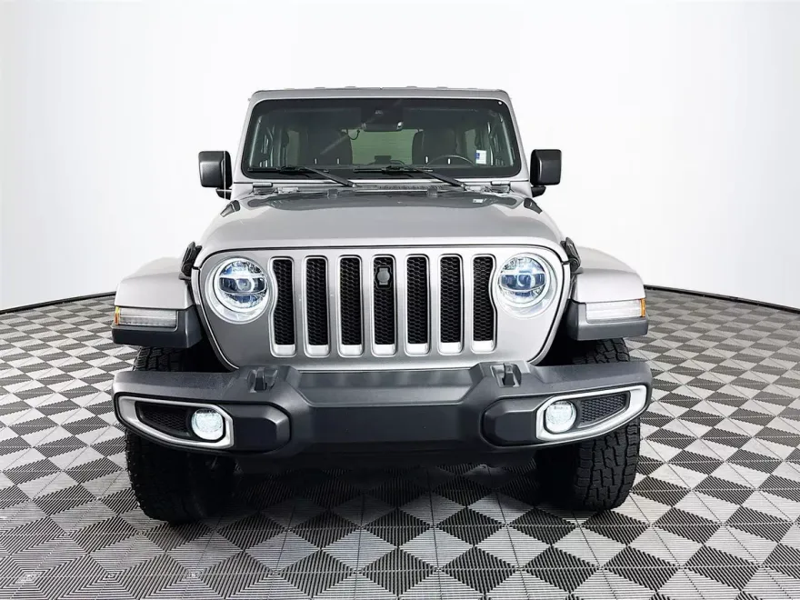 2020 Jeep Wrangler Unlimited Sahara photo 1