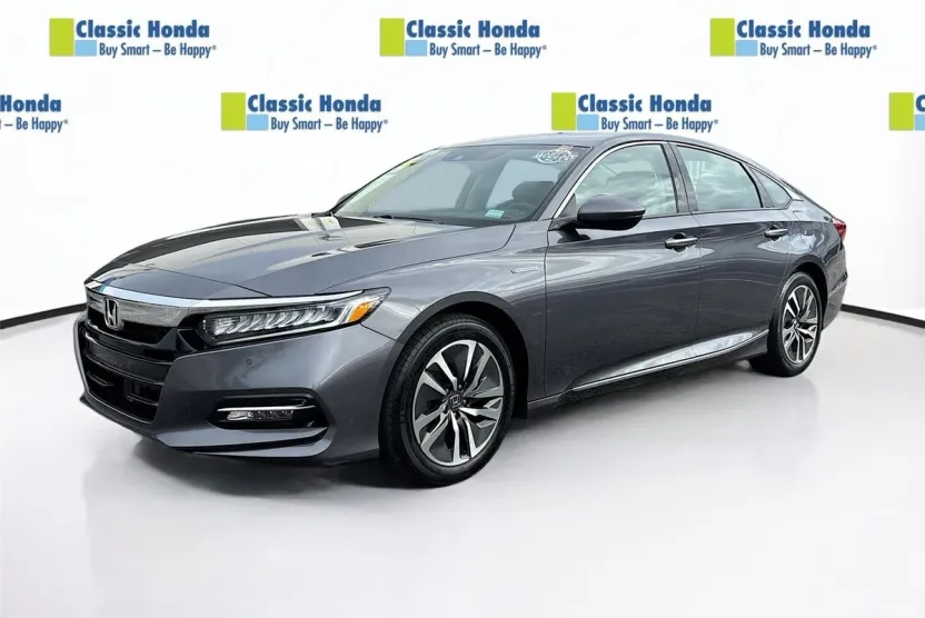 2018 Honda Accord Hybrid Touring photo 1