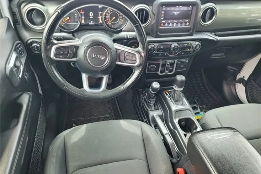 2020 Jeep Gladiator Overland photo 1